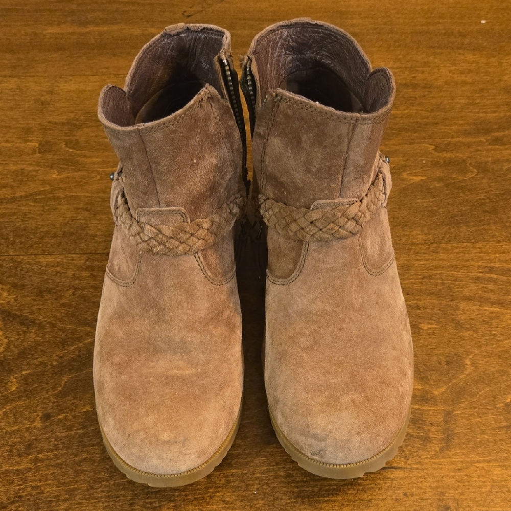 Teva Brown Leather Footwear